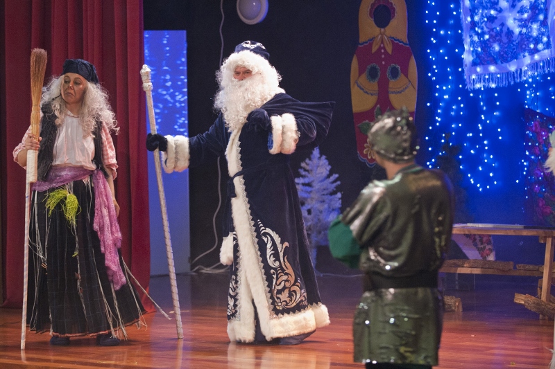 Ha llegado Ded Moroz!!  Ahora se puede celebrar la fiesta! 